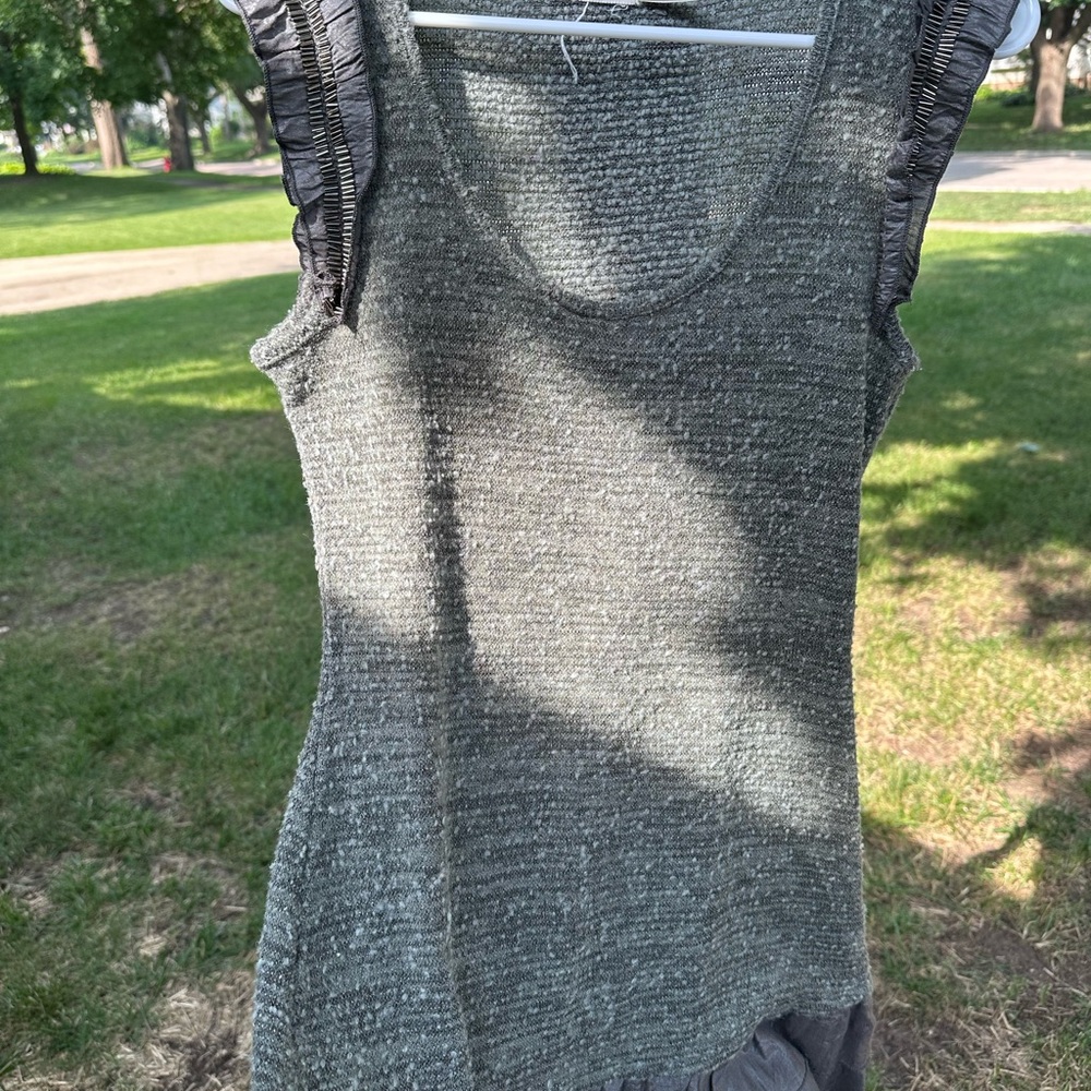 Blue Bird Gray Ruffled Ribbed Tunic